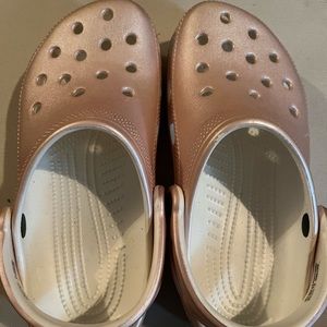 Like new crocs